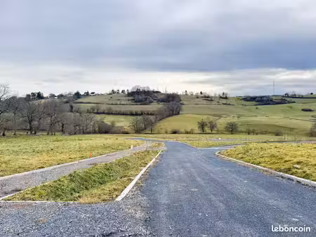 terrain 810 m² aurillac