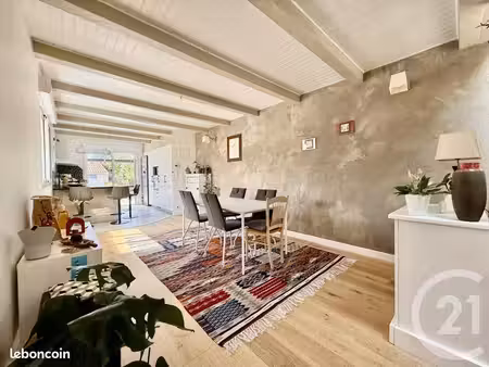 maison de ville 4 pièces 120 m²