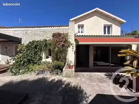 maison 5 pièces 185 m²