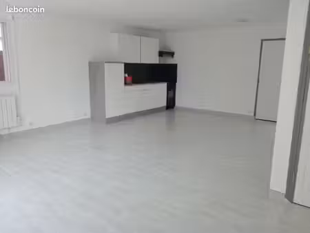location maison yffiniac