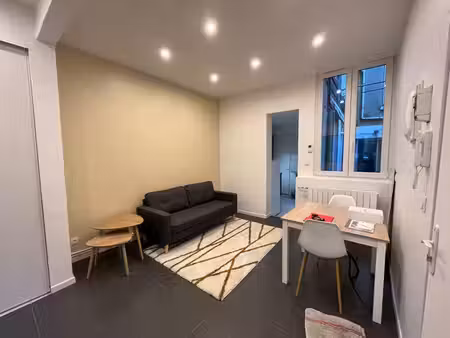appartement t2 rénové et meublé proche universités, gare et centre ville