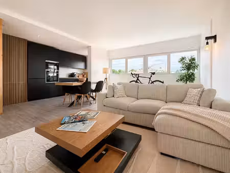 proche commerces - bel appartement rénové de 70 m²