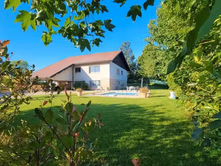 tilleroyes maison familiale 250 m² avec piscine - véranda 50 m2 – 6 chambres – t2 indépend