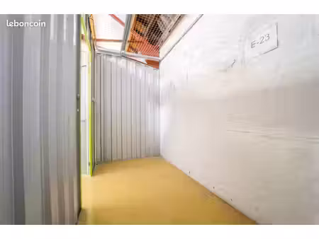 garage/box 7 m² pommeret