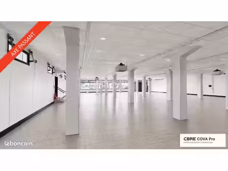 local commercial 880 m²