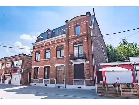immeuble de 4 lots totalement en ordre urbanistique !