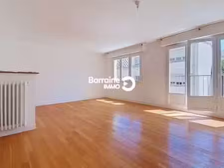 location appartement 2 pièces à lorient (56100) : à louer 2 pièces / 62m² lorient