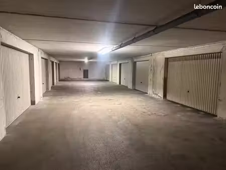 ? à louer – grand garage fermé de 25 m² – les minimes, la rochelle