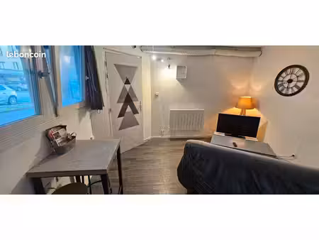 f1 bis quartier dunois 27m2