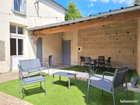 centre doué maison meublée