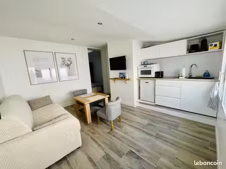 ? maisonnette meublée – la rochelle – étudiant – 800 tout compris