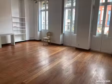 location - appartement t4 avec garage et parking