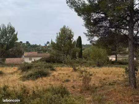 terrain 700 m² guzargues
