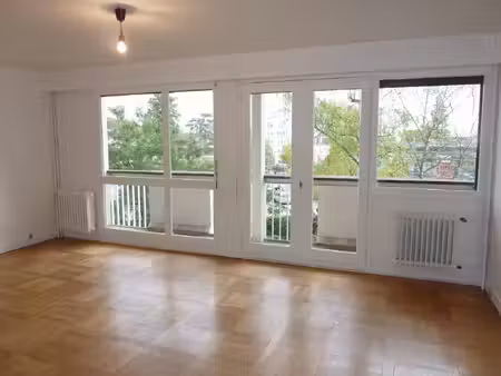 grand studio en résidence