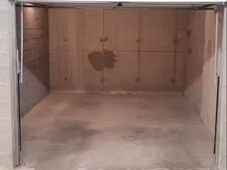 box de 16,75 m²