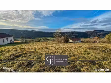 terrain 1660 m² val suran