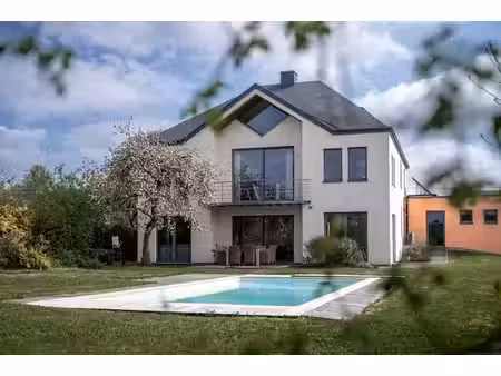 splendide villa avec piscine à vendre à heinsch