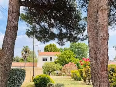location maison meublé à royan (17200) : à louer meublé / 95m² royan
