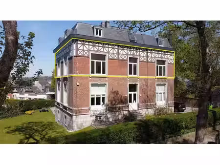 superbe et lumineux appart 2 ch avec garage