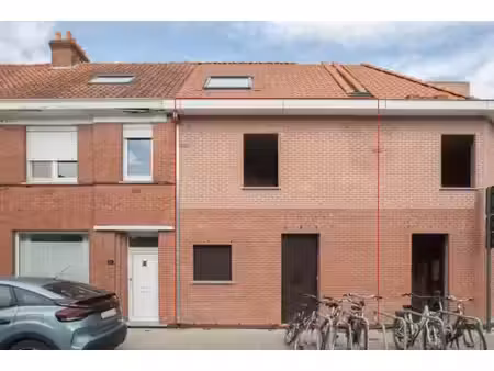 lot 1: maison neuve a l’etat de gros œuvre -