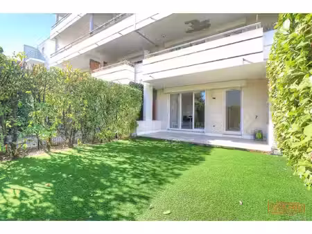 location : appartement meublé f2 à cannes