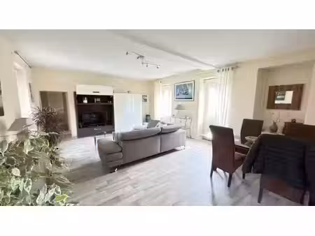 appartement t3 88 m² - aucun travaux - extérieur privatif - dépendance 30 m² - quartier bi