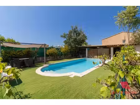 maison de 172 m2 avec piscine et dependance de 52 m2