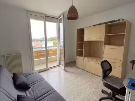 studio meublé 20,85 m2 avec balcon place du 8 mai 1945, ai