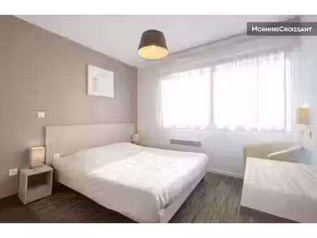 location meublée appartement 1 pièce 18 m² à dunkerque (59140), 1 984 €