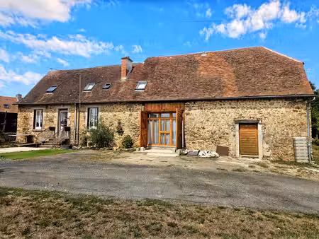 maison à vendre à le chalard (87500) - haute-vienne