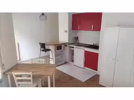 location meublée appartement 1 pièce 28 m² à metz (57000), 578 €