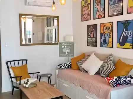 location meublée appartement 2 pièces 42 m² à arles (13200), 620 €