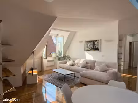 grand studio + mezzanine lumineux 75008 à quelques mètres du parc monceau