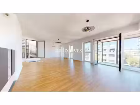 superbe appartement de 113m2 avec terrasse roof top de 45m2 en d