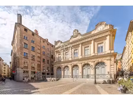 vieux-lyon : t2 renaissance de 48 m² – parfait premier achat