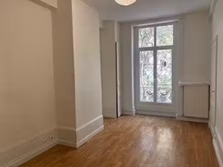 appartement 2 pieces // lyon 7e