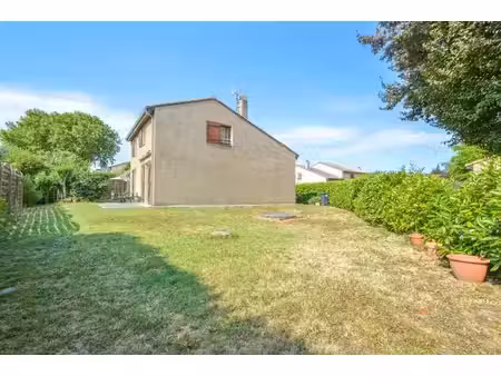 maison - 90m ²
