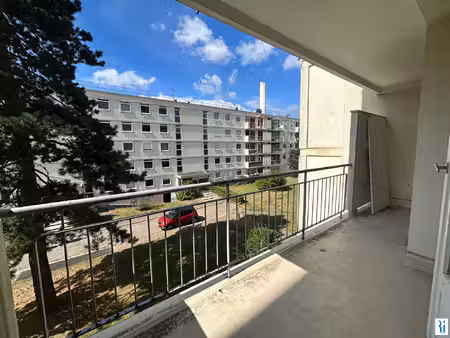 a vendre appartement f4 mont saint aignan avec balcon et cave