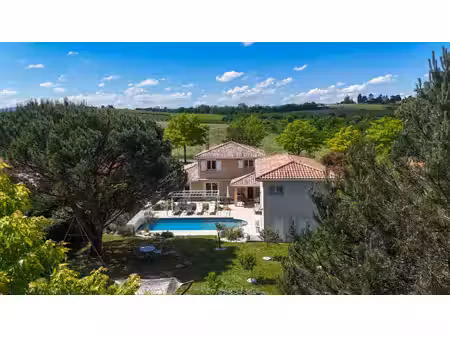 villa 8 pièces