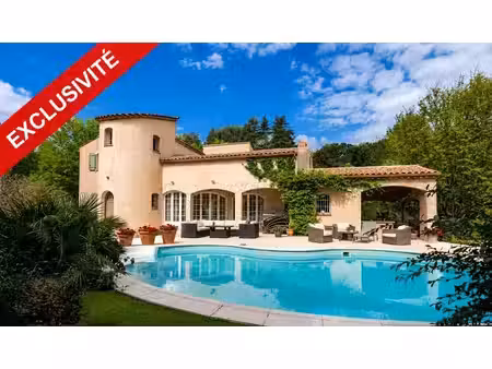 propriété ou château 10 pièces