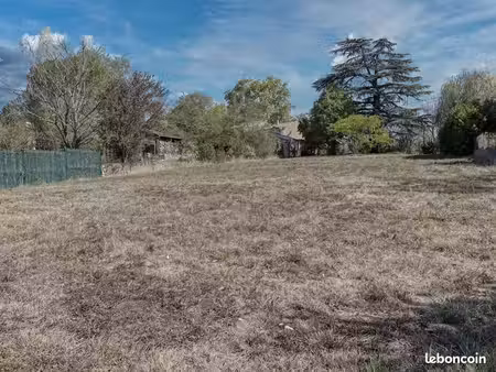 terrain 1 471 m² castres