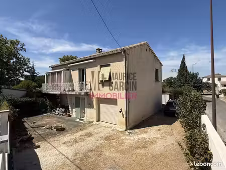 villa 4 pièces 112 m²