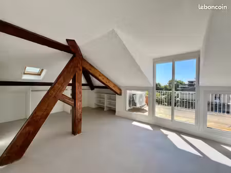 duplex rénové de 120 m² au cœur d'avignon intra-muros, terrasse, 3 suites et stationnement