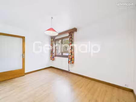 studio 1 pièce 18 m²
