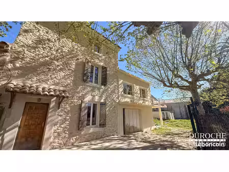 mas 7 pièces 224 m²