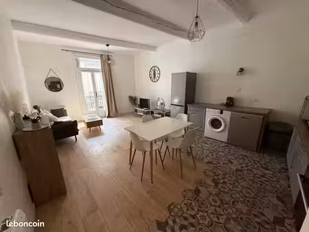 t3 bis meublé 77 m² – 3 chambres – parking – à deux pas des halles 850 cc