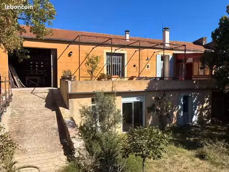 bâtiment mixte 520m2 environs
