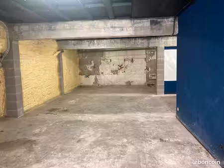 location garage 96 m2