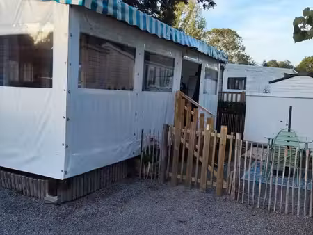 mobile-home 36m2 avec cour clôturée
