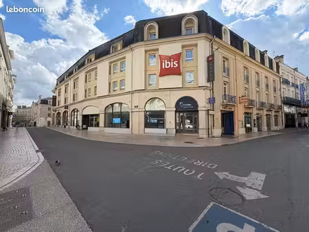 bureaux 168 m²